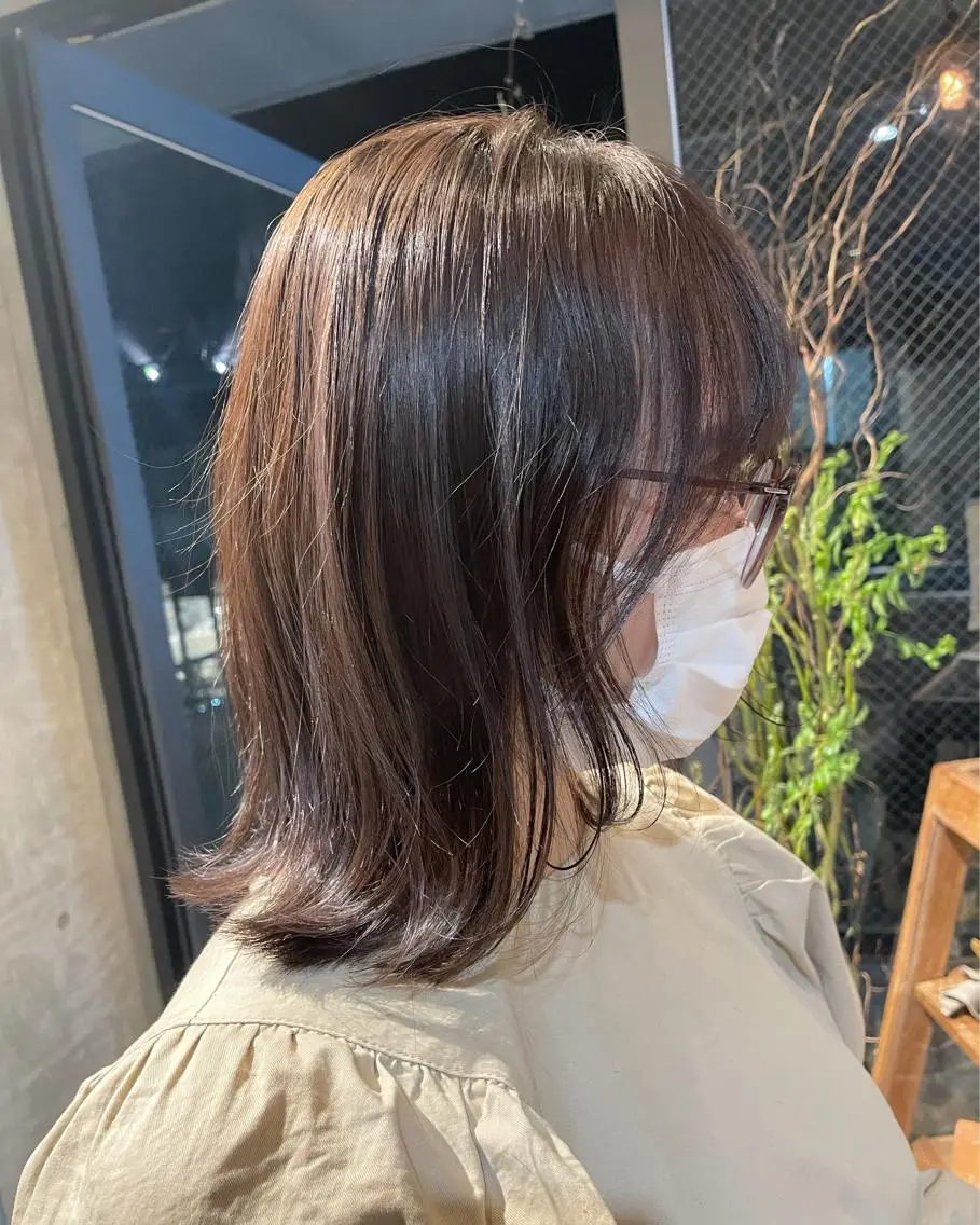 ミディアム カラー ヘアアレンジ ベージュカラー ラベンダーカラー ラベンダーベージュ kana .のヘアスタイル