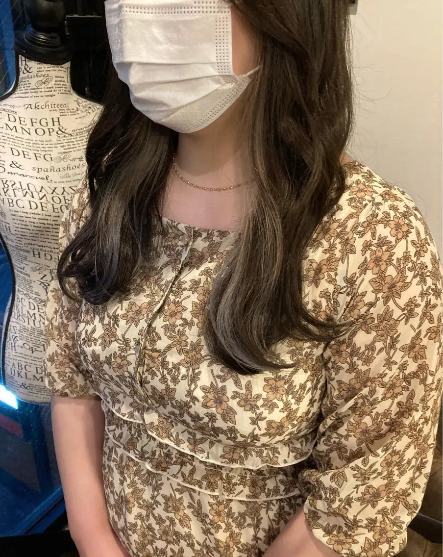 セミロング カット ヘアカラー トリートメント ✨色持ちの良い艶 カラー✨蟹江真世のヘアスタイル