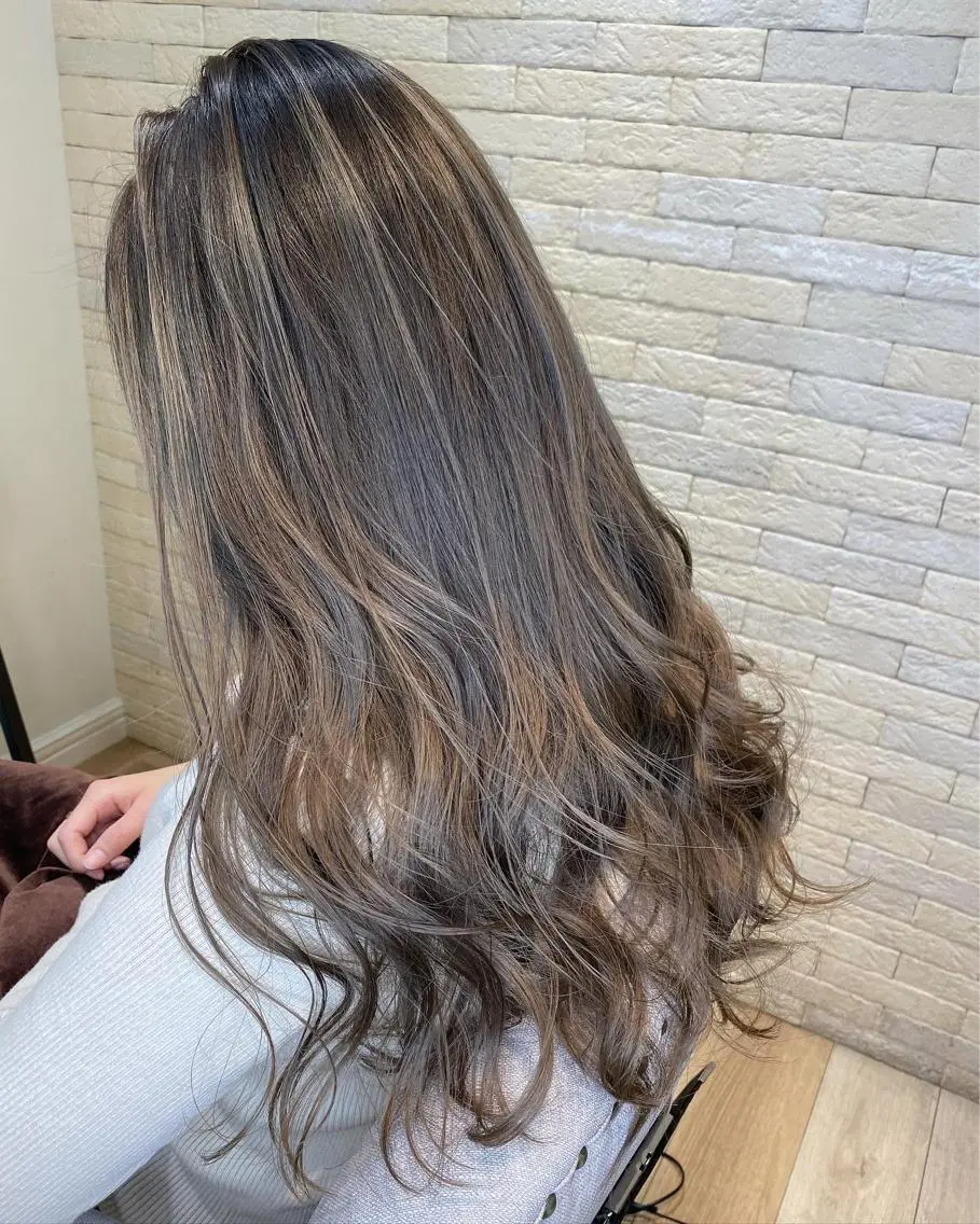 ロング ヘアカラー トリートメント トップスタイリスト/ アユミのヘアスタイル