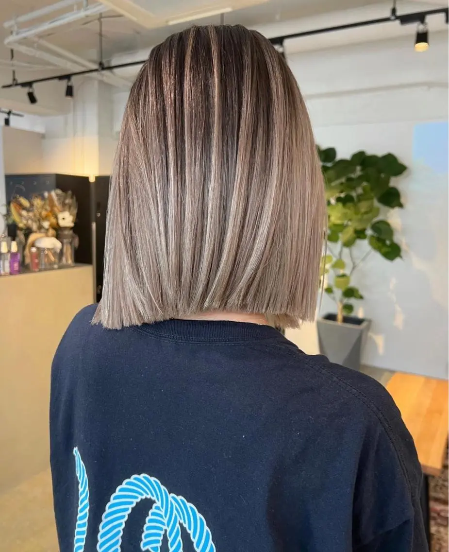 ミディアム カラー バレイヤージュ ブリーチ 透明感カラー ダブルカラー ハイライトカラー ヘアカラー Merly Osakaのヘアスタイル