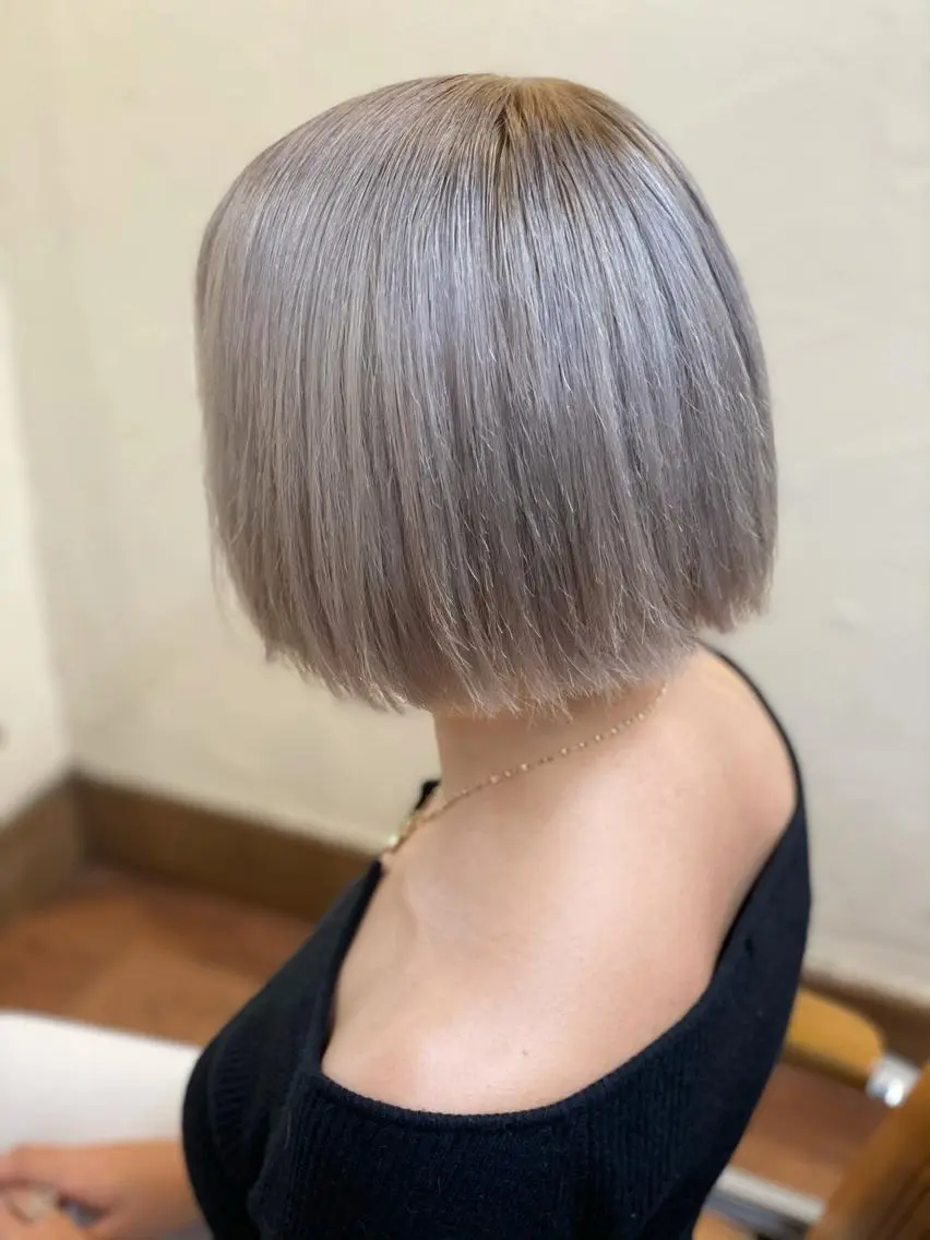 カラー 梅田 拓実のヘアスタイル