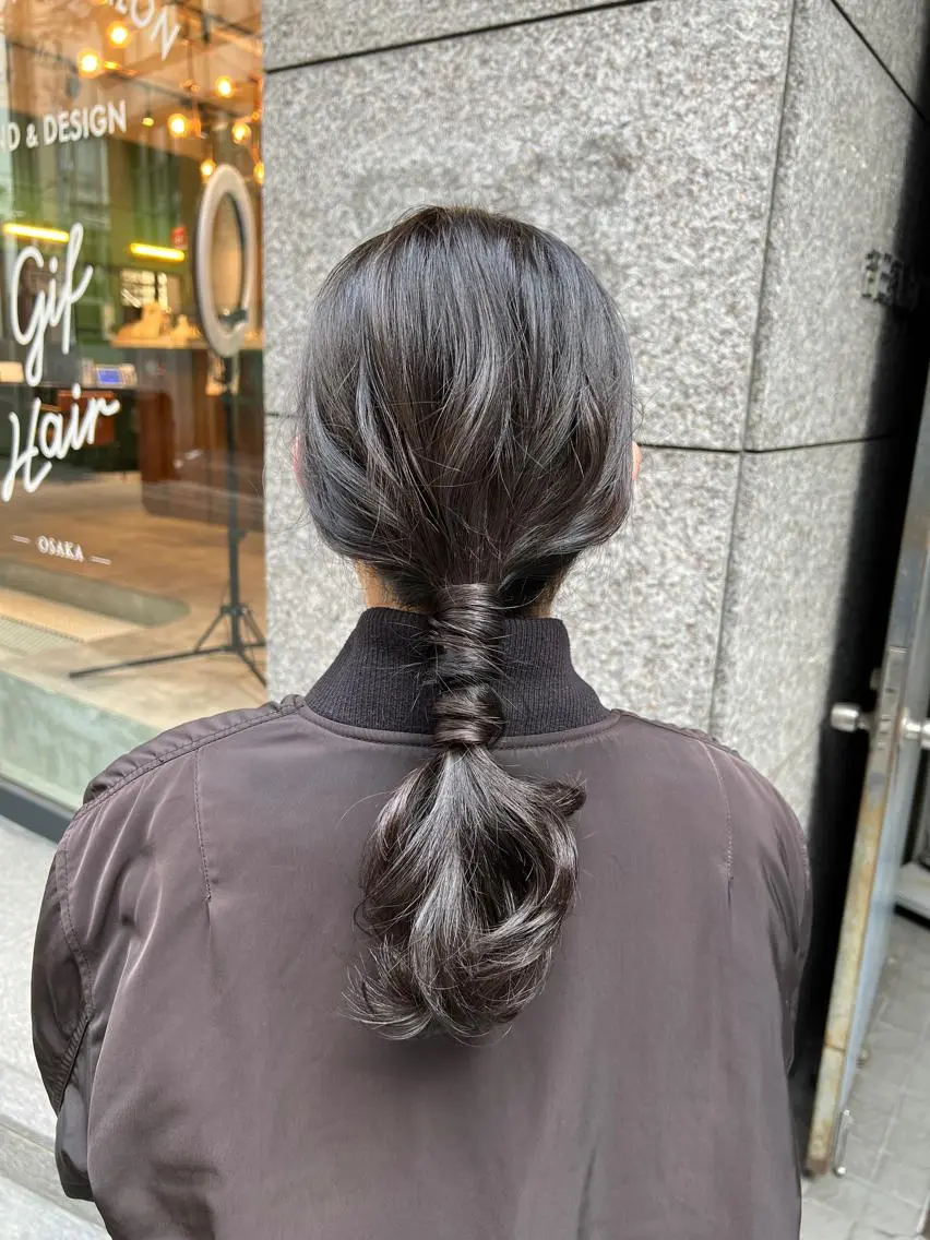 ロング カラー 透明感カラー グレージュ THINK SHOP sakiのヘアスタイル