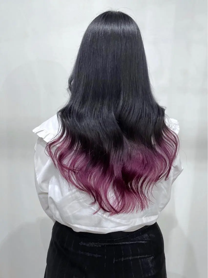 カラー white.梅田 デザインカラー🦄のヘアスタイル