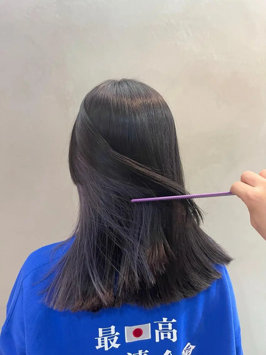 セミロング カラー インナーカラー パープルカラー 色落ちまでキレイに! !女性サロンのヘアスタイル