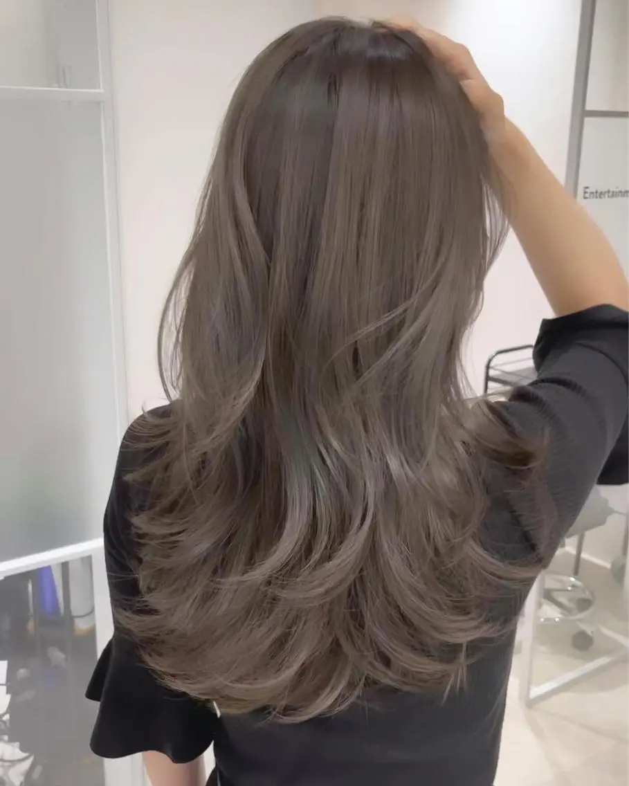 ロング カット ヘアカラー トリートメント 開發 智也のヘアスタイル
