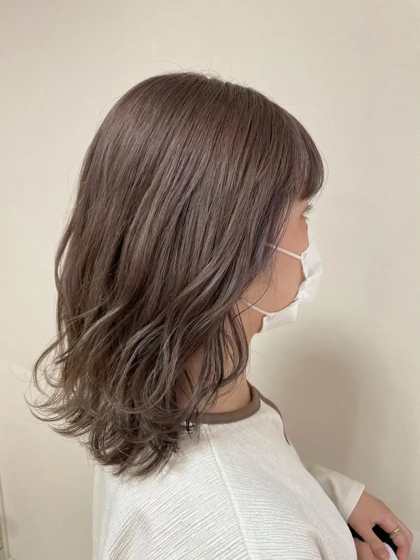 ミディアム カラー ヘアアレンジ ヘアカラー トリートメント 【Sweep】おじま のぞみのヘアスタイル