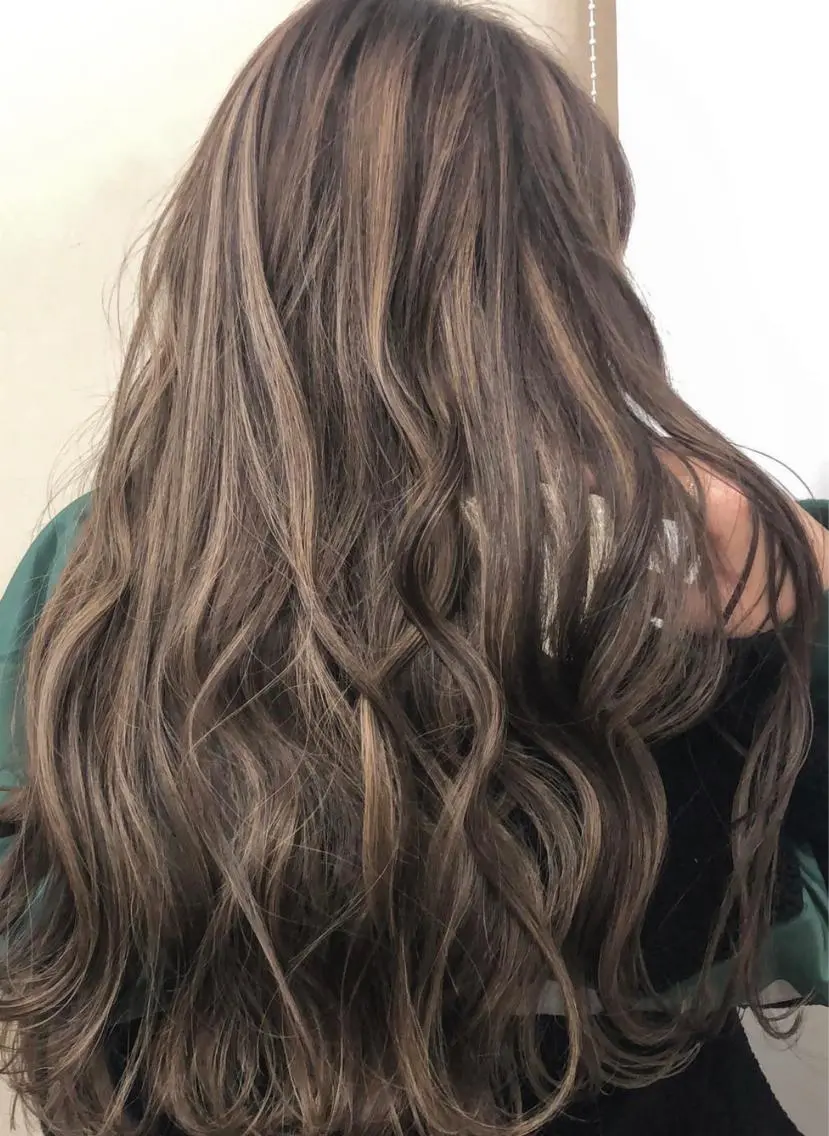 ロング カラー パーマ ヘアアレンジ メンズ キッズ ネイル マツエク・マツパ 酸性ストレート 髪質改善大槻勇樹のヘアスタイル