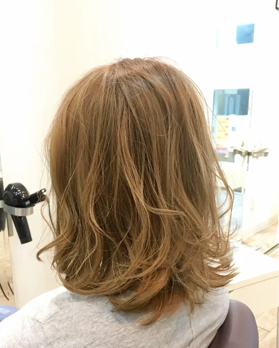 ミディアム カラー アディクシーカラー 中村 よしひでのヘアスタイル