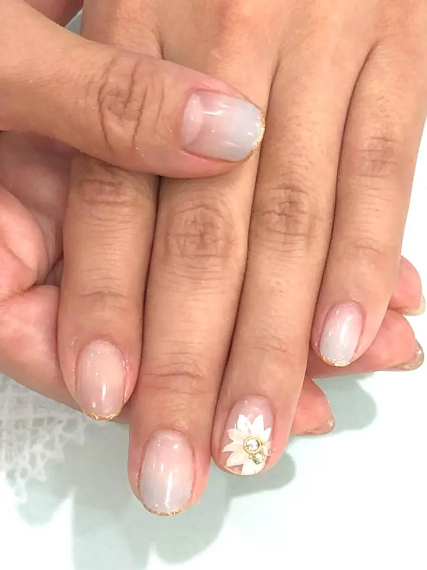ネイル クリアネイル Rosanna 早川のネイルデザイン