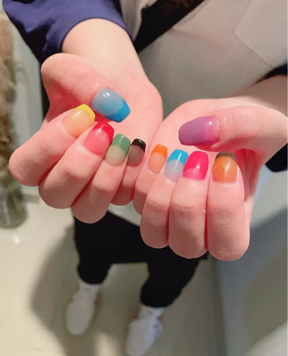 ネイル aura .のネイルデザイン