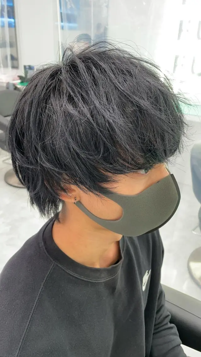 ミディアム カラー パーマ ヘアアレンジ メンズ キッズ カット パーマ ヘアセット メンズ特化美容師 aiの眉毛・アイブロウイメージ