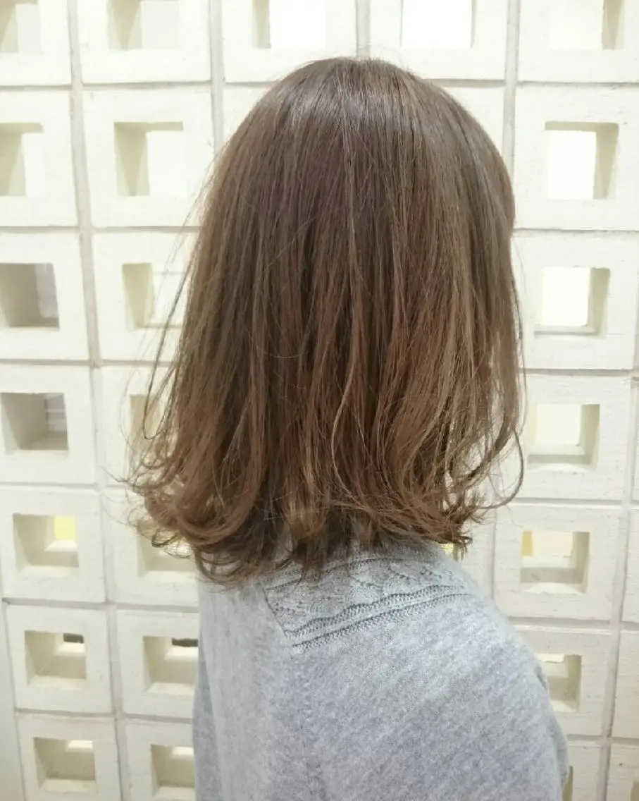 ミディアム カラー パーマ グレージュ ミルクティーグレージュ 変身企画実施✨️ ショート専門 宮ヶ迫のヘアスタイル