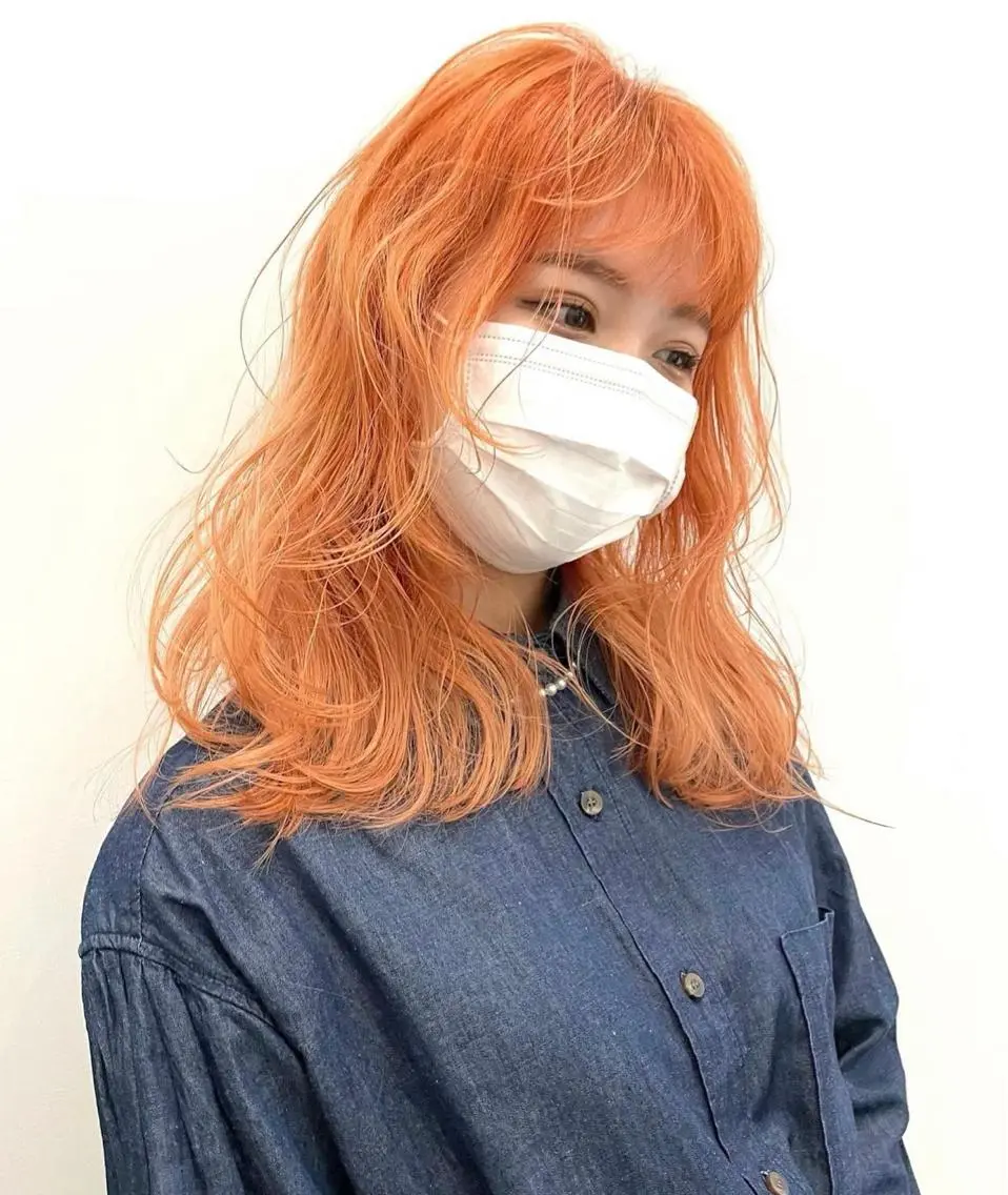 セミロング カラー 🫧ハイトーン✨格安 より質💐マンツーマのヘアスタイル