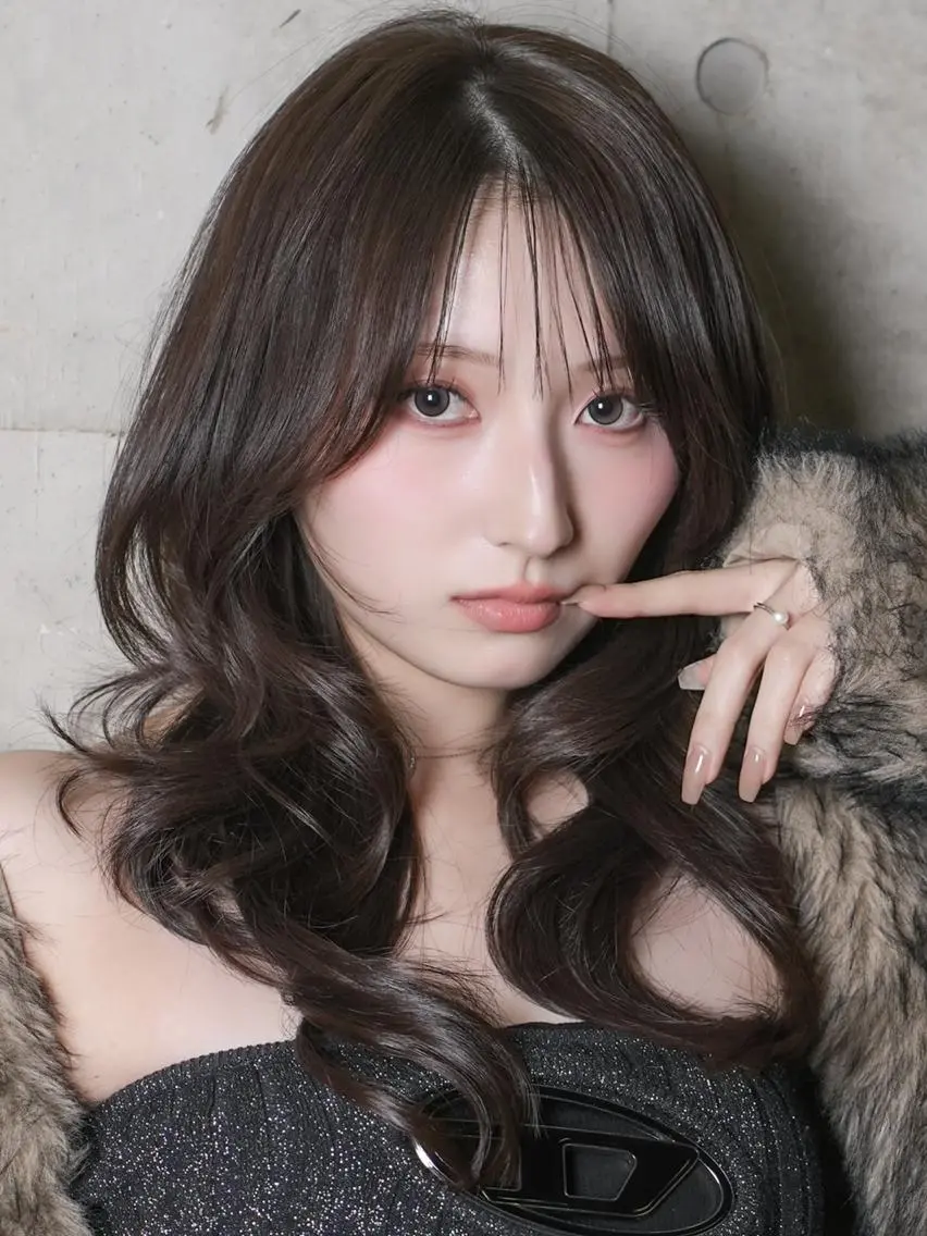 セミロング 髪質改善 似合わせカット トリートメント カット ヘアカラー トリートメント 🌈カラー特化 ハイトーンけいと🌈のヘアスタイル