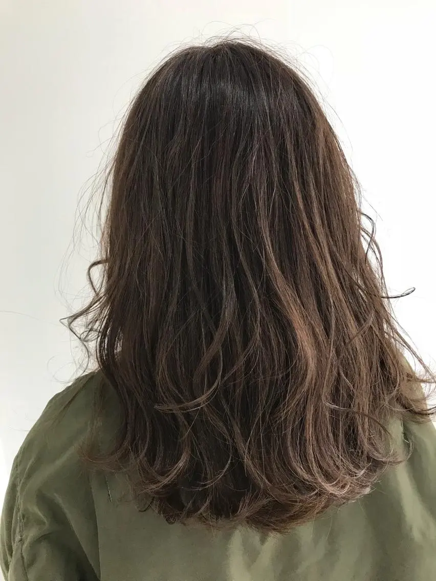 ミディアム カラー Rayt hair レイトヘアーのヘアスタイル