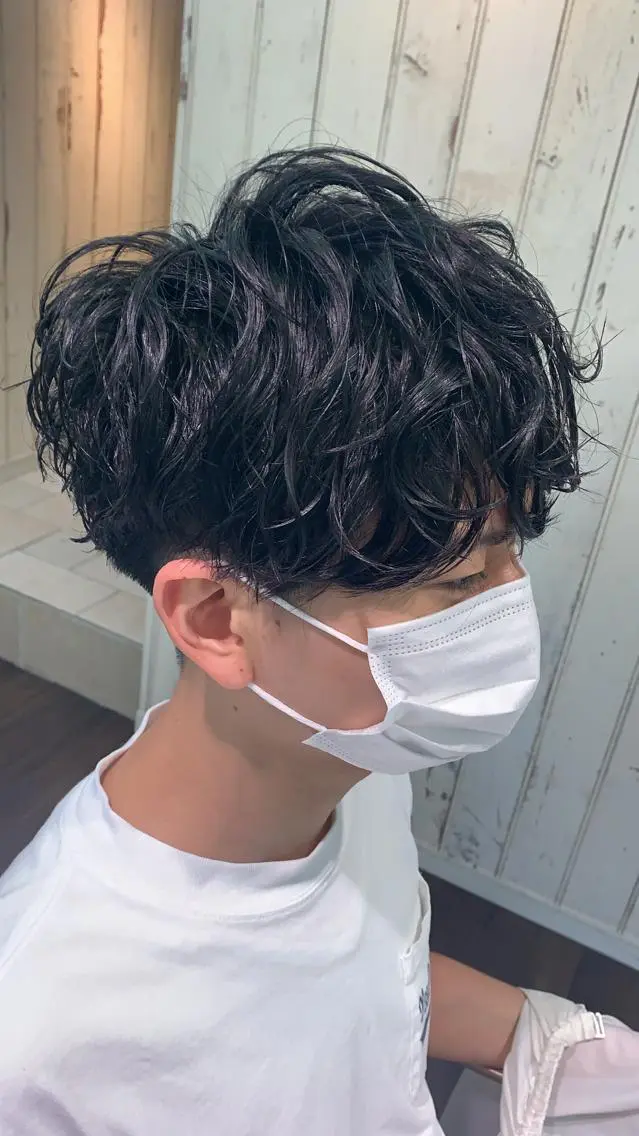 ショート パーマ メンズ 三矢 ちなつのヘアスタイル