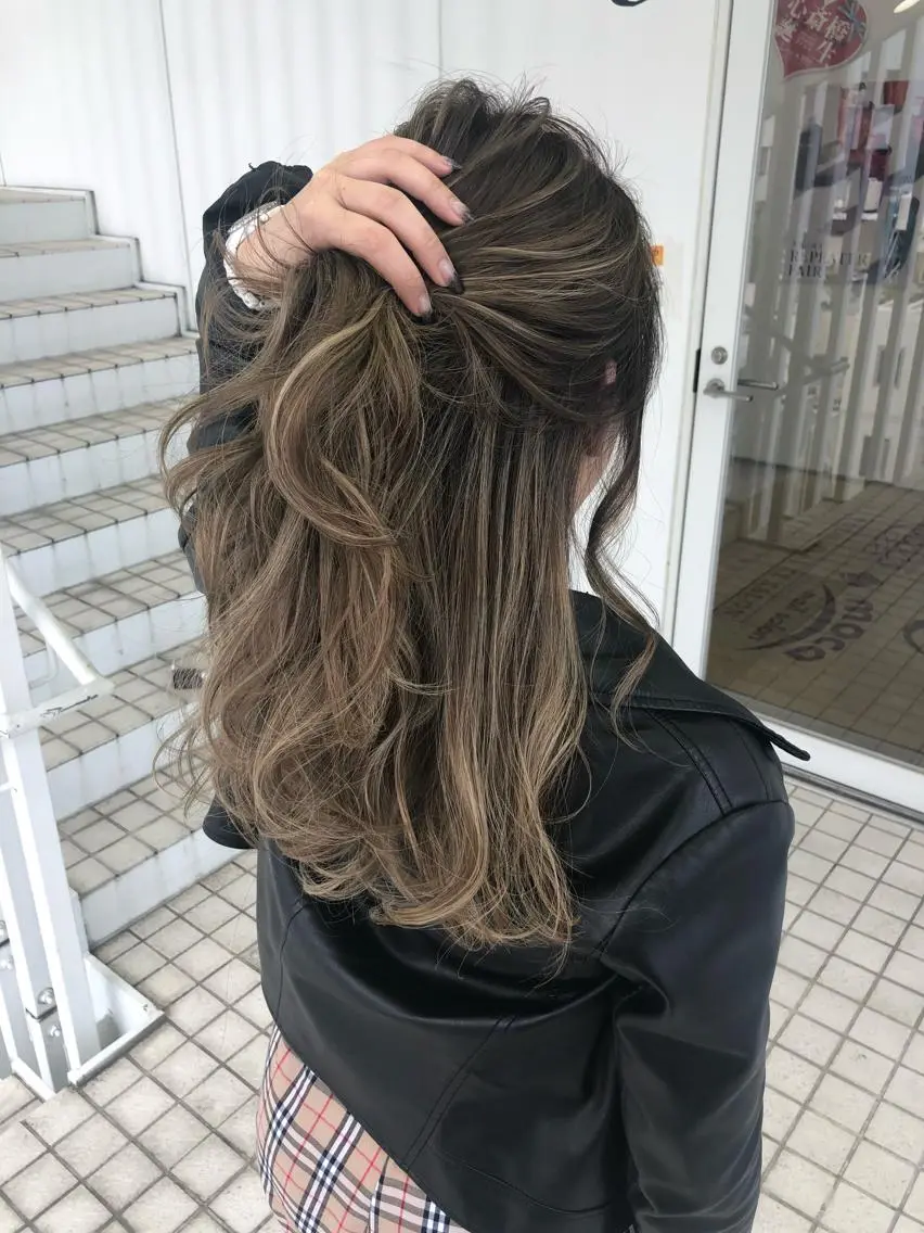 ロング ハイライト Rubik's江坂 ルービックえさかのヘアスタイル