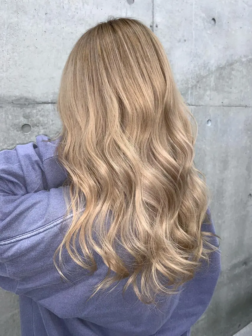 ロング カット ヘアカラー トリートメント 山田 絵里菜のヘアスタイル