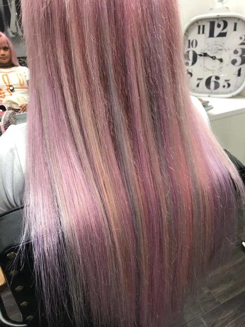 ロング カラー ユニコーンカラー エクステ WEST OLAND 安藤のヘアスタイル