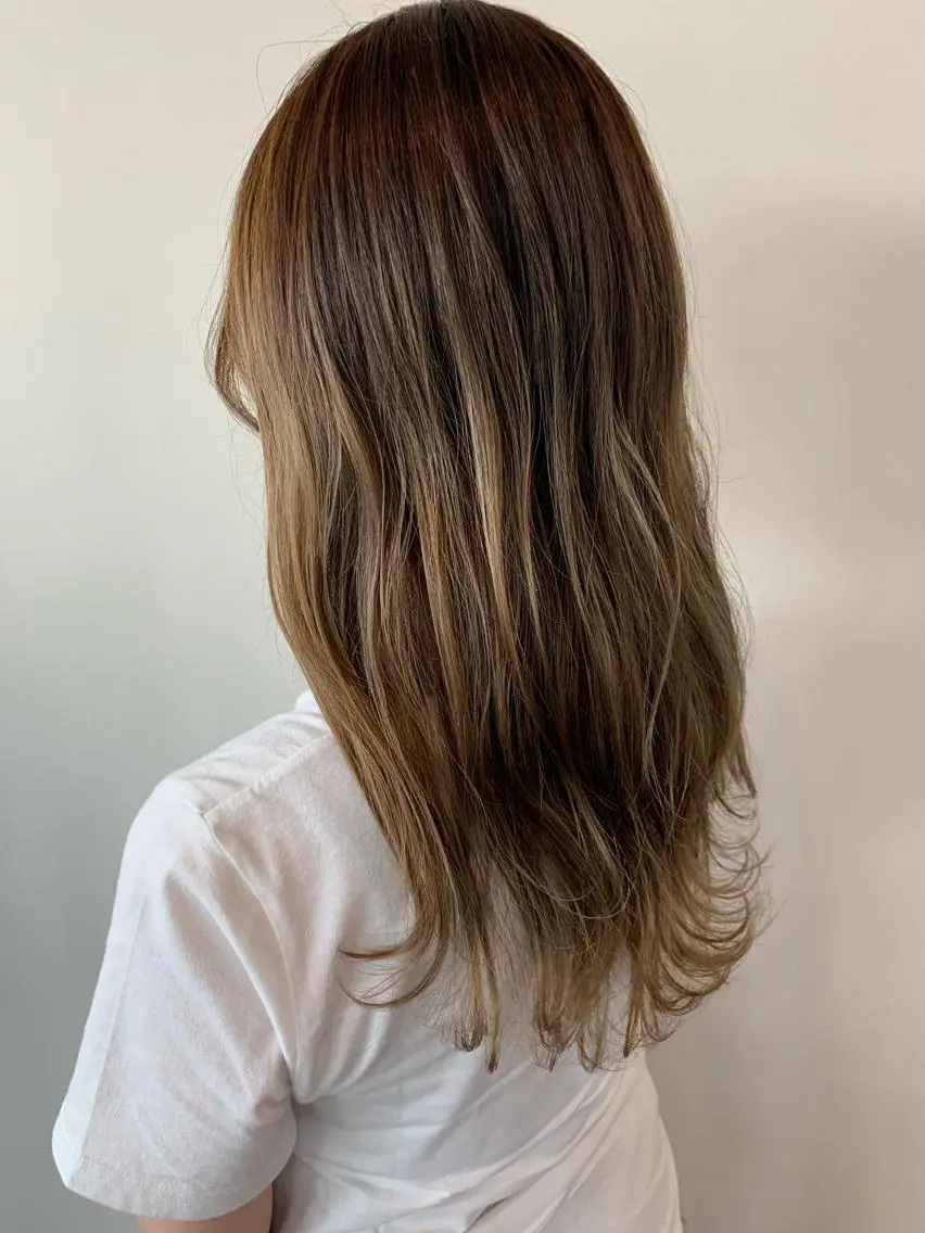 ロング ハイライト レイヤーカット ヘアカラー FLAGS YAMATOのヘアスタイル