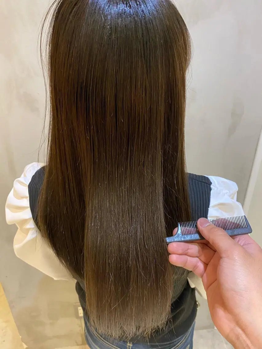 セミロング カラー ヘアアレンジ マツエク・マツパ アディクシーカラー ブリーチ 透明感カラー エドルカラー ハイライトカラー 夜23時まで予約🉑 reverieあきらのヘアスタイル