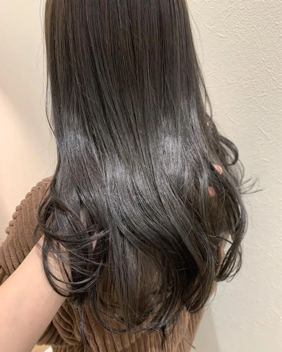 ロング カラー 透明感カラー グレージュ hubhair レイヤー/透明感のヘアスタイル
