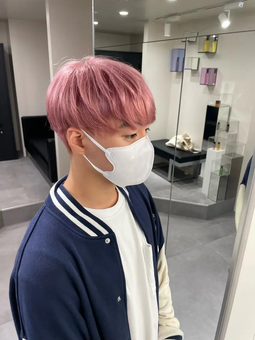 ミディアム カラー メンズ メンズハイトーン ハイトーンカラー ピンクカラー カット ブリーチ特化 ハイトーンRYOYAのヘアスタイル