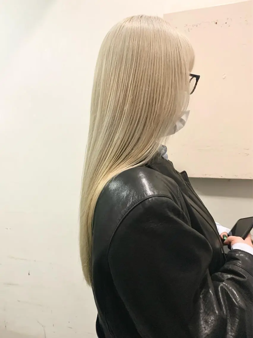 ロング カラー パーマ ヘアアレンジ メンズ キッズ ネイル マツエク・マツパ アイブロウ メンズブリーチ メンズハイライト メンズハイトーン メンズインナーカラー メンズ韓国風 ヘアカラー トリートメント 🦕ウルフカット 🦕ａｋｉｈｏのヘアスタイル