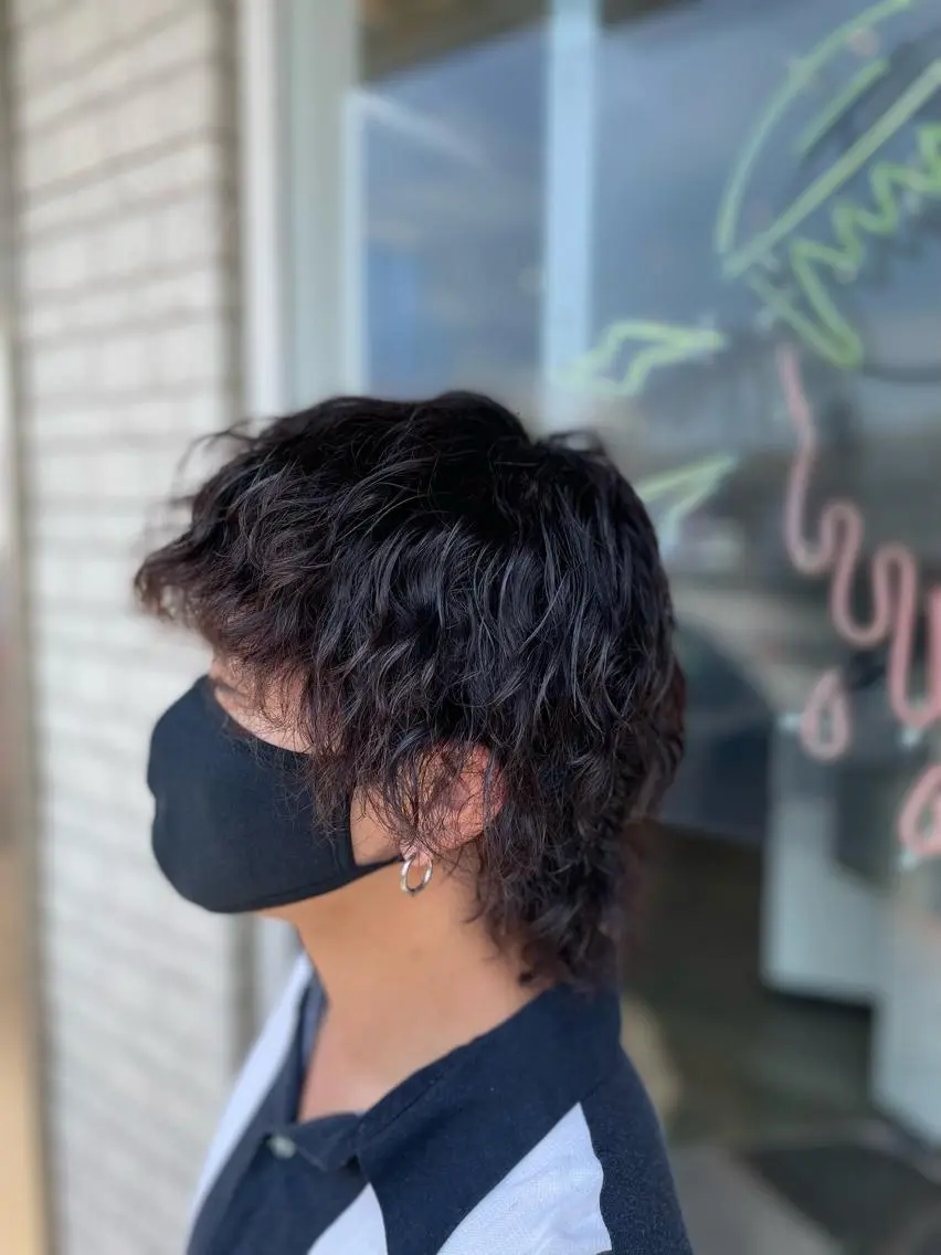 ミディアム ミディアムパーマ ウルフカット カット パーマ 石崎 直也のヘアスタイル