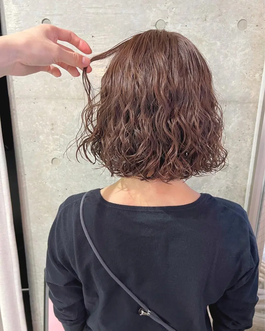 ショート パーマ カット ヘアカラー パーマ ボブパーマコテ巻き風 パーマNo1深江秀平のヘアスタイル