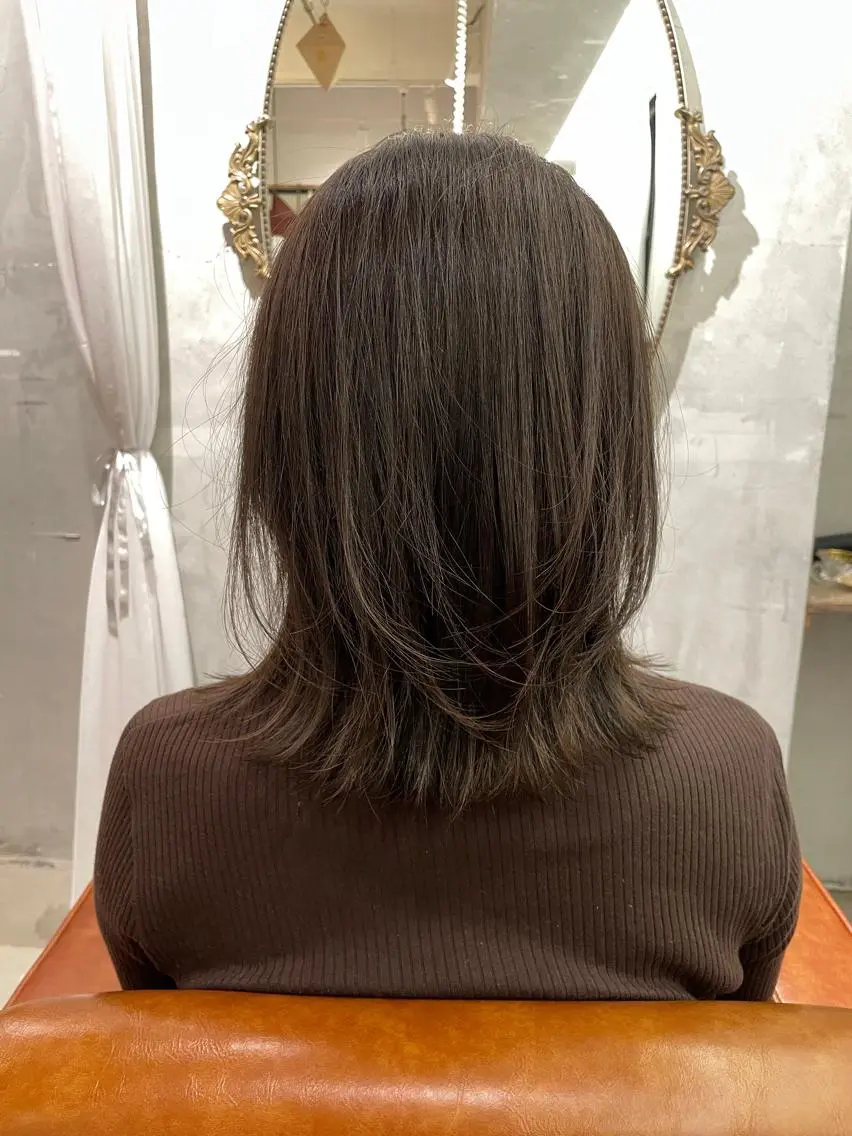 ミディアム ミディアムパーマ 透け感カラー/ SUのヘアスタイル