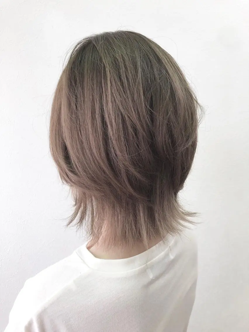 カラー 最高級エクステ /羽エクステ白石宇由のヘアスタイル