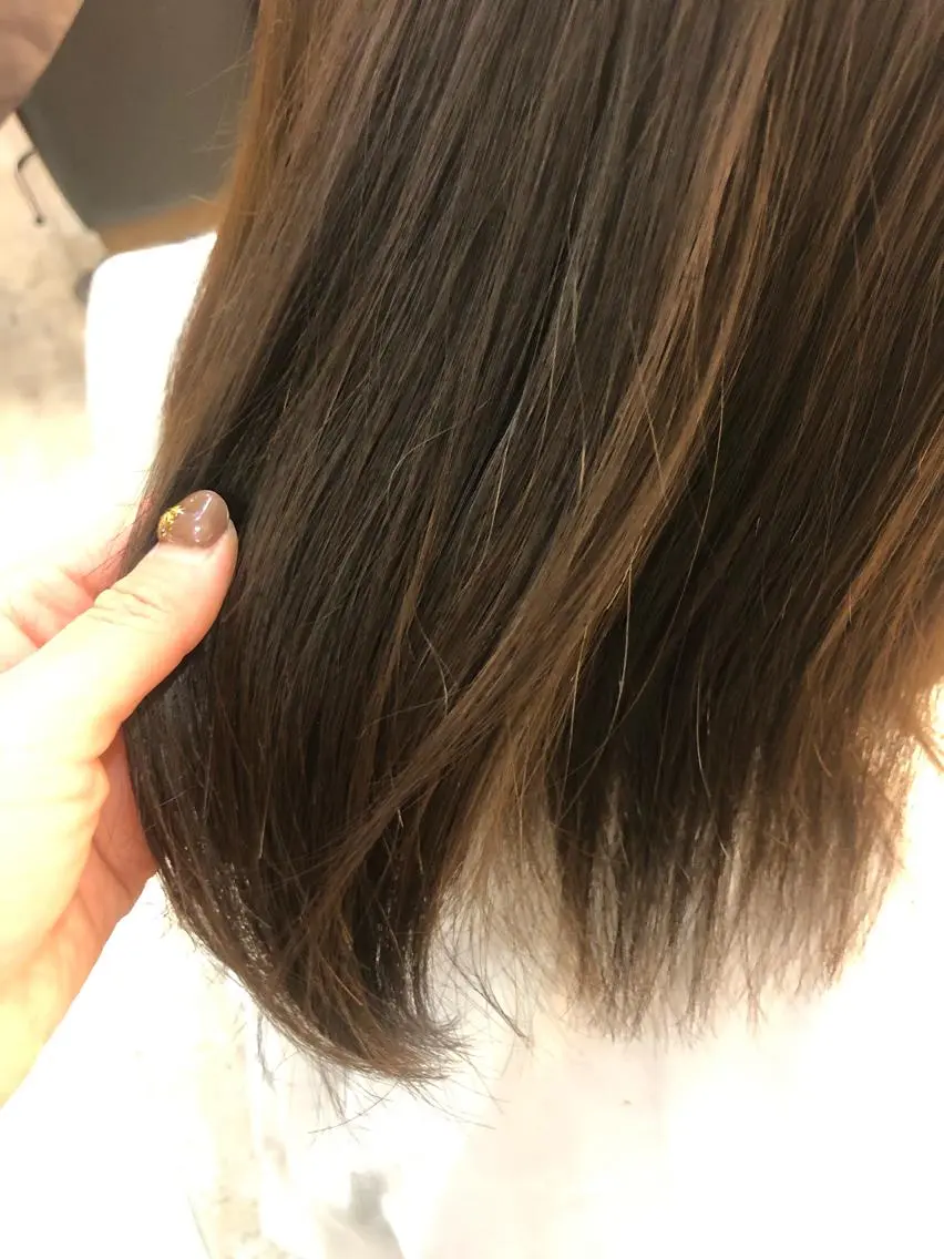 ミディアム カラー ヘアカラー 山田 笑みのヘアスタイル