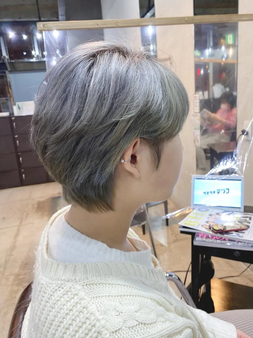 ショート カラー アッシュ ボブ 韓国風ヘア ヘアカラー トリートメント 桜田 修未のヘアスタイル
