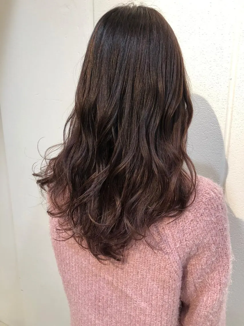 ミディアム カラー ブラウンカラー カット ヘアカラー パーマ トリートメント Lolonois池田 代表 鍜治本颯太のヘアスタイル