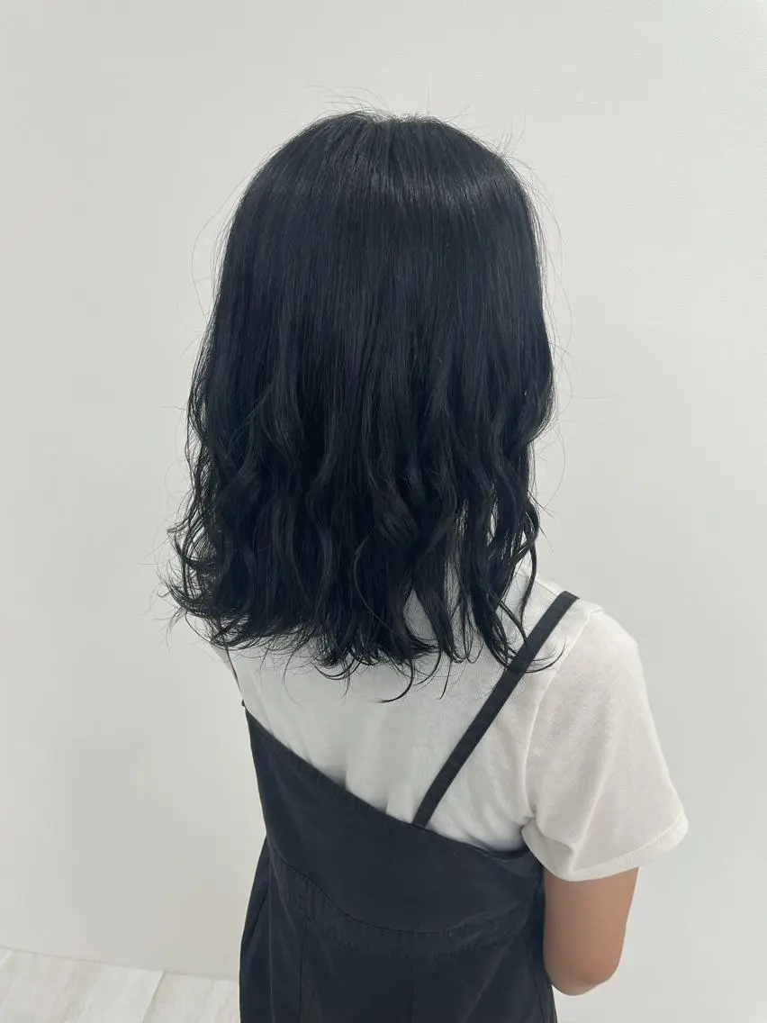 セミロング カラー ヘアアレンジ 学生 ブリーチ・縮毛矯正 三島佳音のヘアスタイル