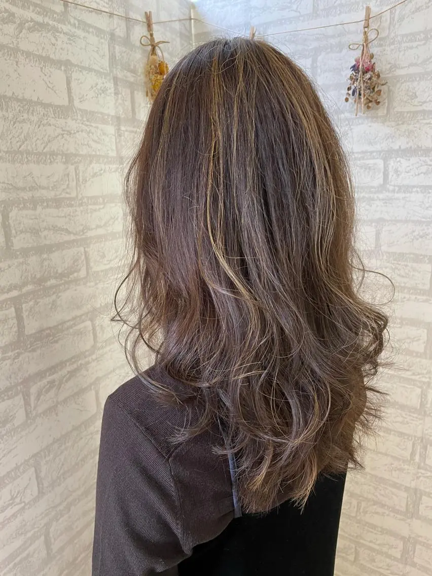 ミディアム カラー ハイライトカラー ハイライト カット ヘアカラー トリートメント 🌸Cielo🌸 KENのヘアスタイル
