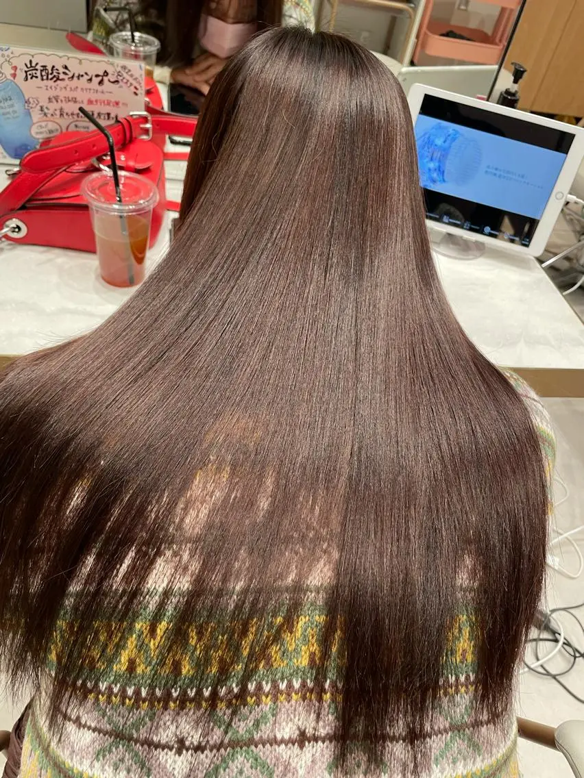 カラー カット 縮毛矯正 トリートメント レイヤーカット/透明 感カラー🐬永井瑠栞のヘアスタイル