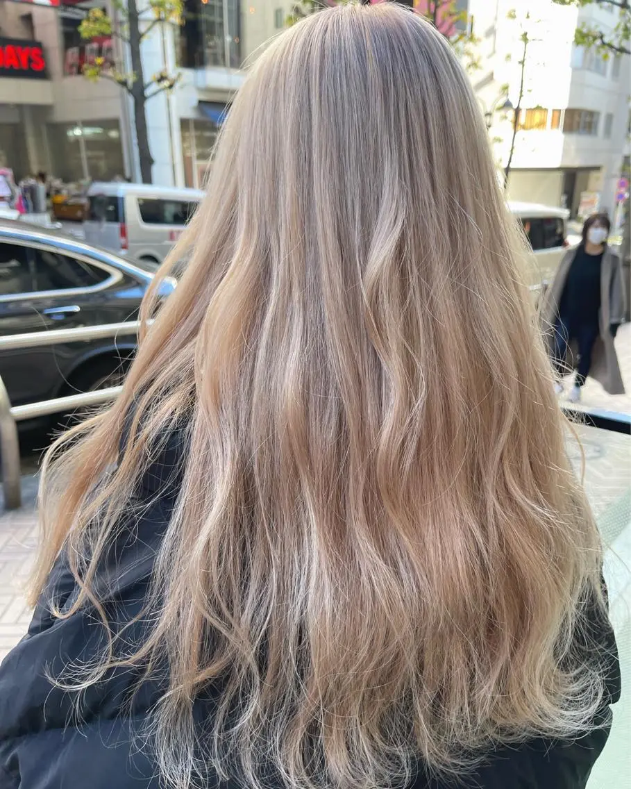 ロング カラー ブリーチ ブロンド ホワイトブロンド yuuna/ ハッシュカット🎀のヘアスタイル