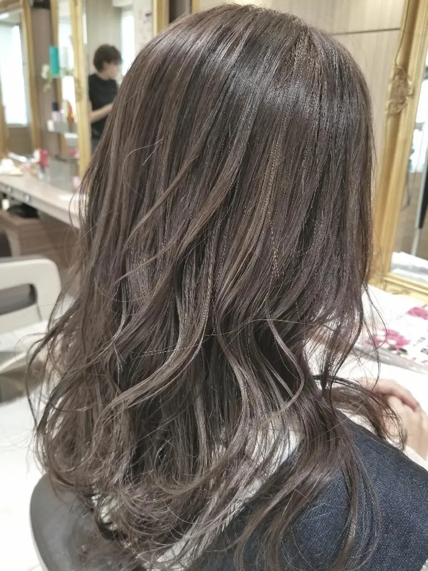 ミディアム Ash 店長　山下達也のヘアスタイル