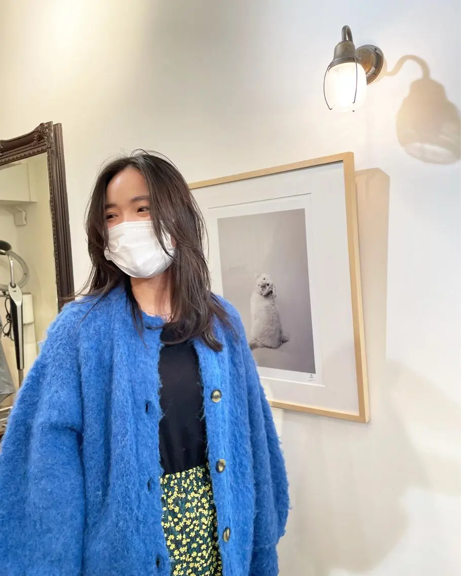 セミロング 顔まわりレイヤー レイヤーカット 杉山 憂人のヘアスタイル