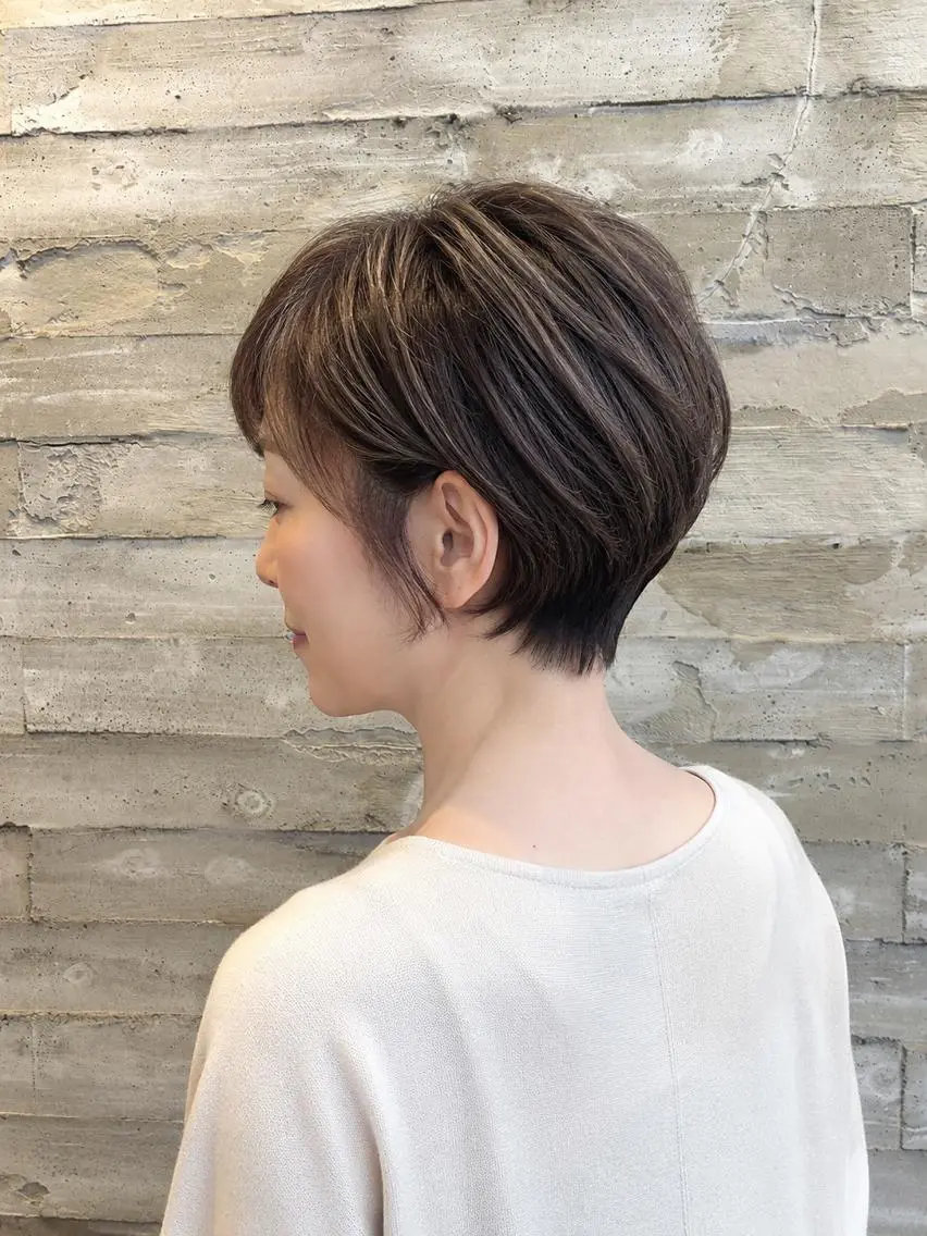 ショート ハイライト ショートヘア ショートカット │ 白髪ぼかし│ゆうまのヘアスタイル