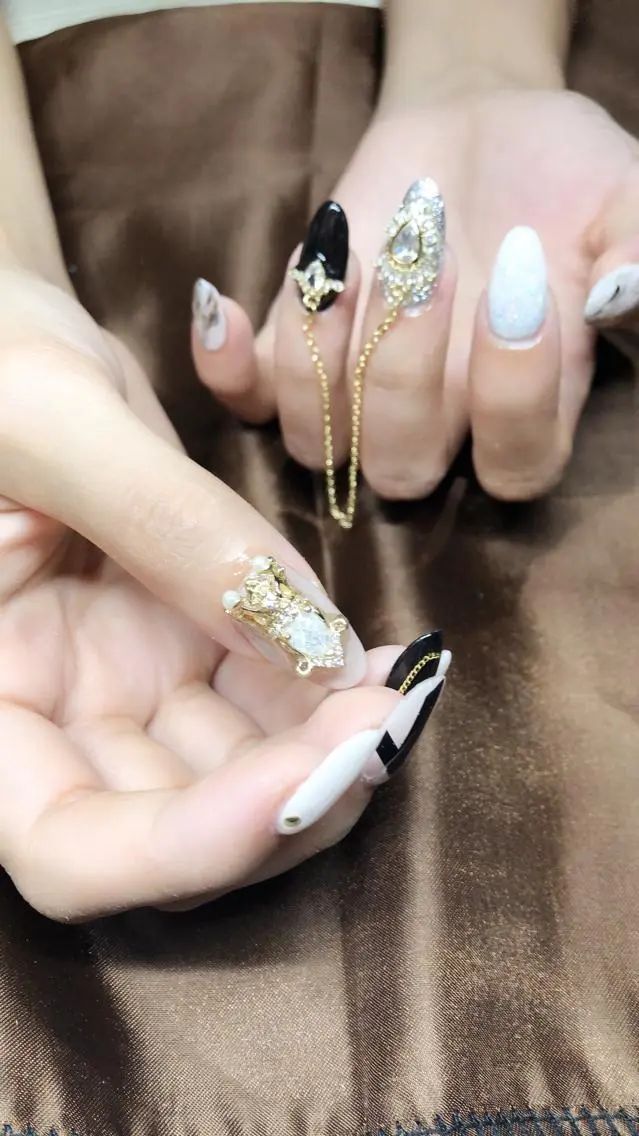 ネイル 🖤スカルプ専門店 新宿・MR🖤のネイルデザイン
