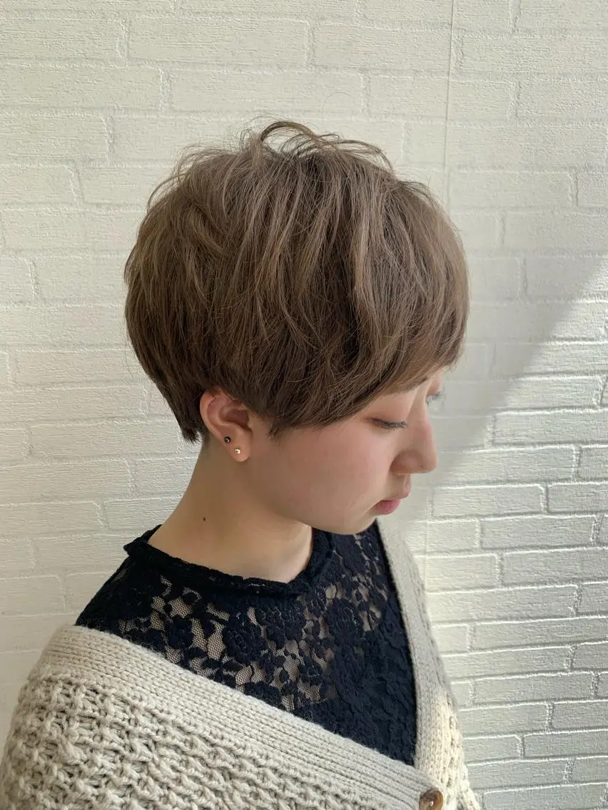 ショート カラー 切りっぱなしボブ ショートボブ ハンサムショート ベリーショート ベージュカラー カット ヘアカラー トリートメント 初めてのショート お任せください✂️のヘアスタイル