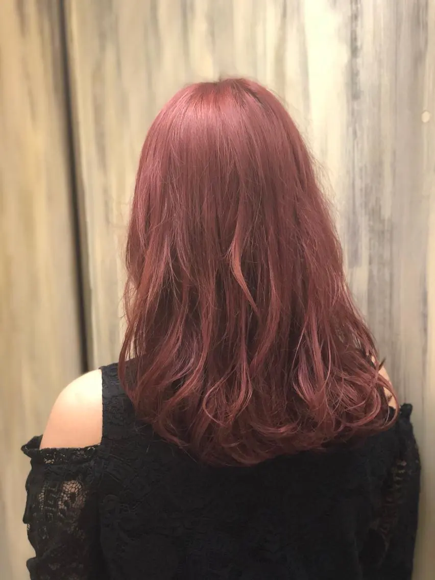 ロング カラー レッドカラー カット ヘアカラー トリートメント ブリーチ特化 梅田本多翔のヘアスタイル