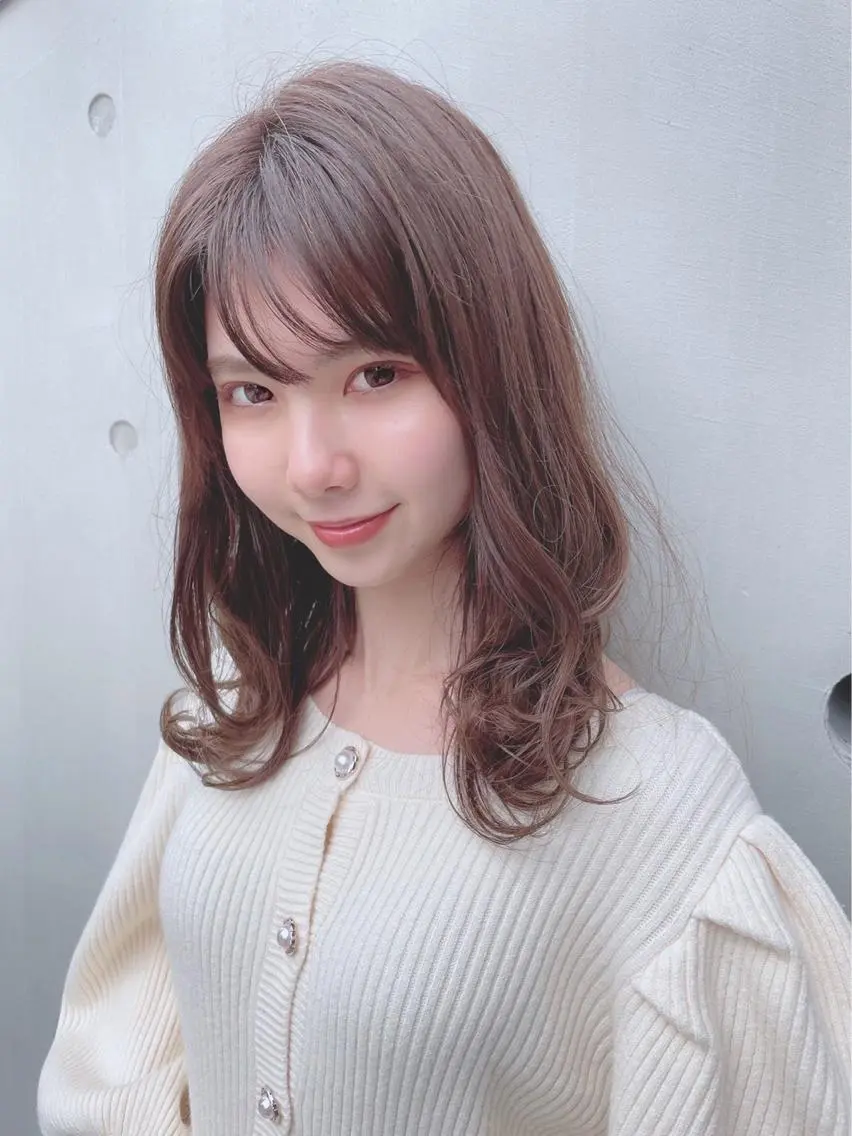 セミロング カラー パーマ ヘアアレンジ 【公式】amble luxe池袋東口🩷のヘアスタイル
