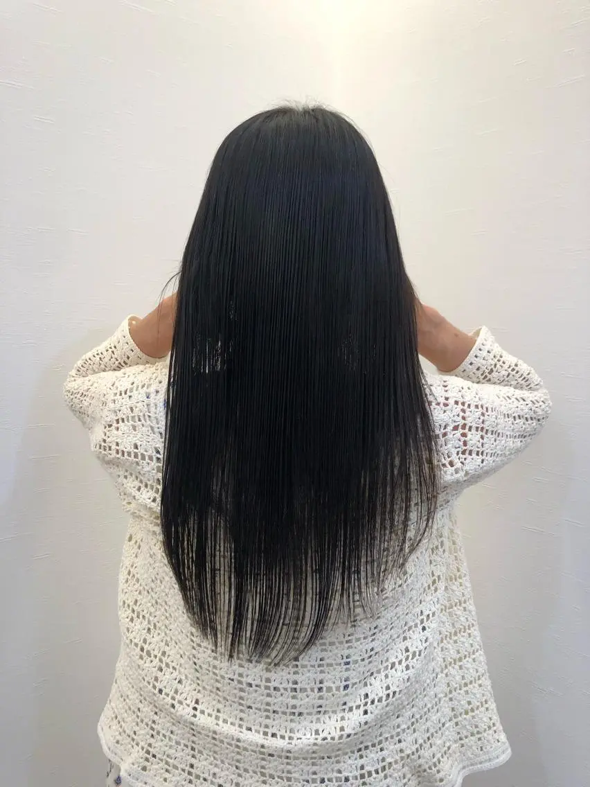 ロング ツノガイ エリのヘアスタイル