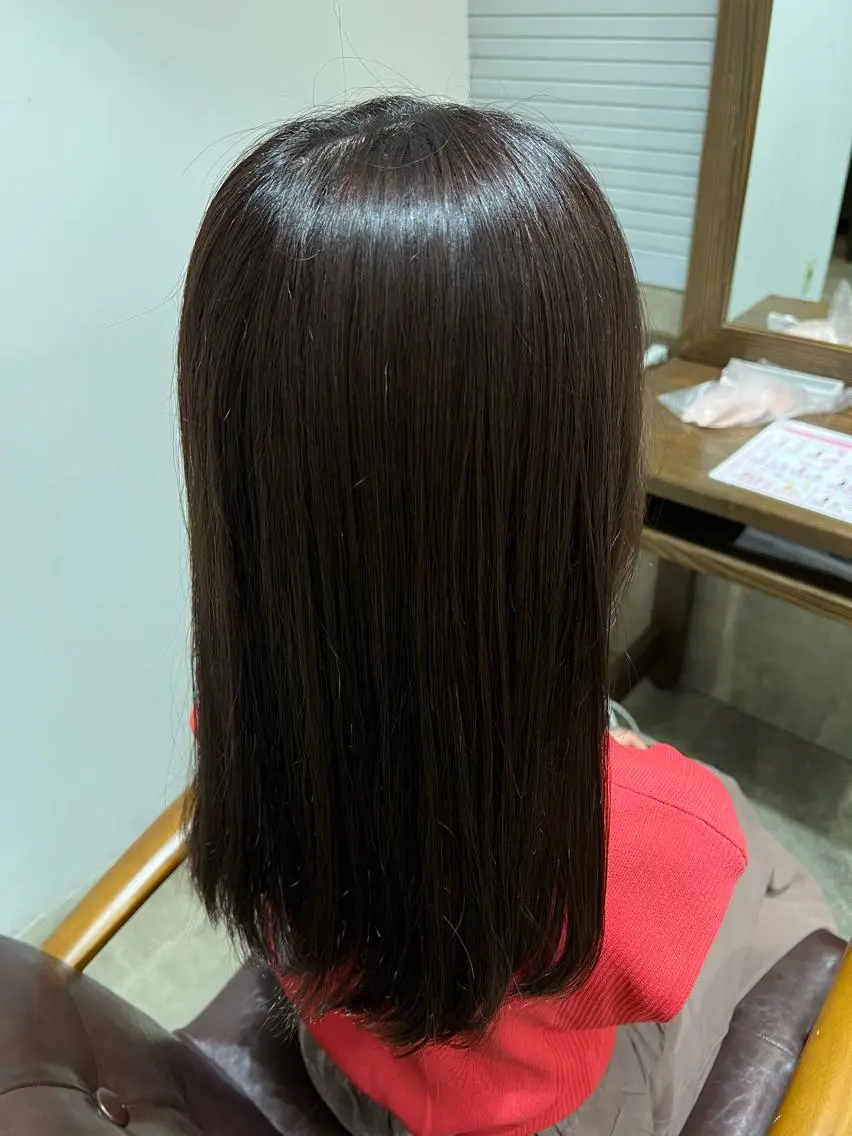 セミロング カラー ブラウンカラー ピンクカラー ピンクブラウン 山口 莉々香のヘアスタイル