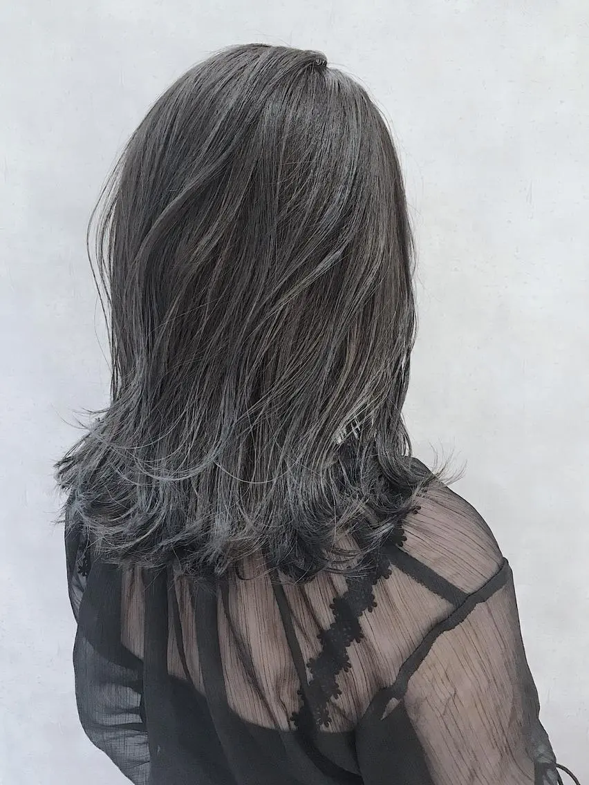 ミディアム カラー アディクシーカラー ブリーチ ケアブリーチ ダブルカラー ハイライトカラー MOU namba ムウナンバのヘアスタイル