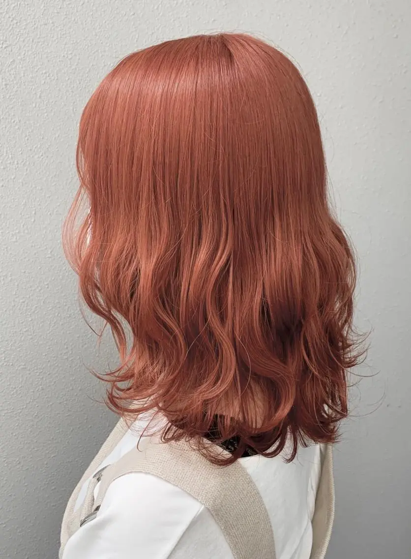 カラー オレンジ 中村 彩夏のヘアスタイル